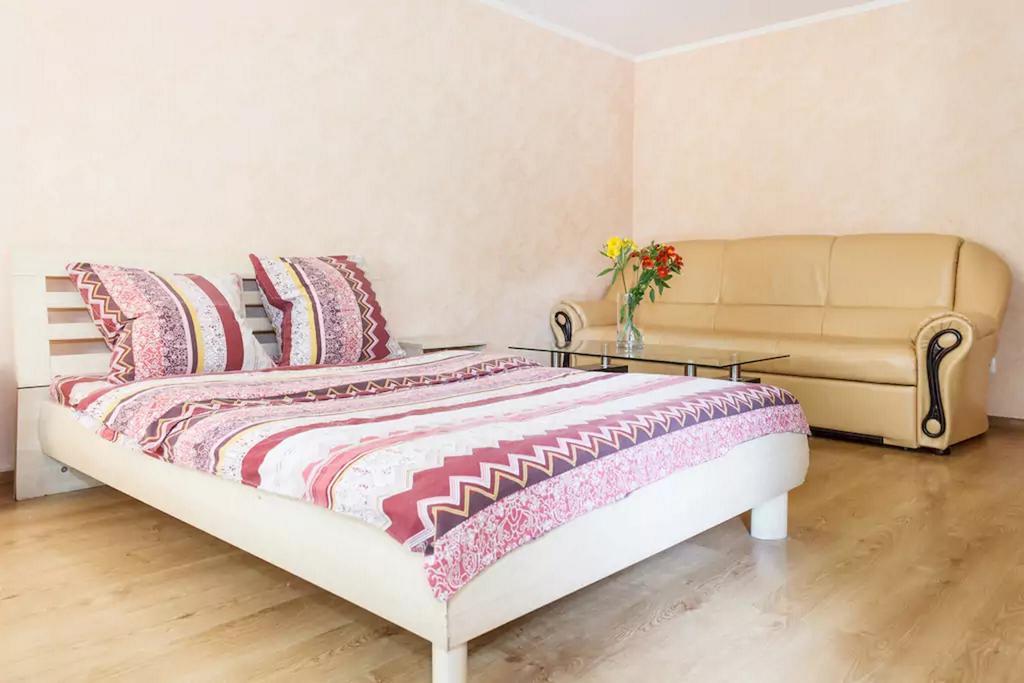 Zaporizhia Apartment In Zaporozhye. Antica المظهر الخارجي الصورة